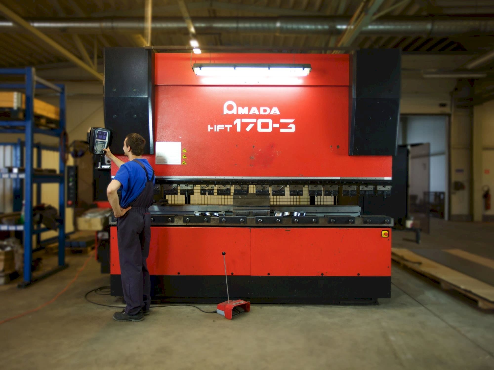 Front view of AMADA HFT 170-3  machine