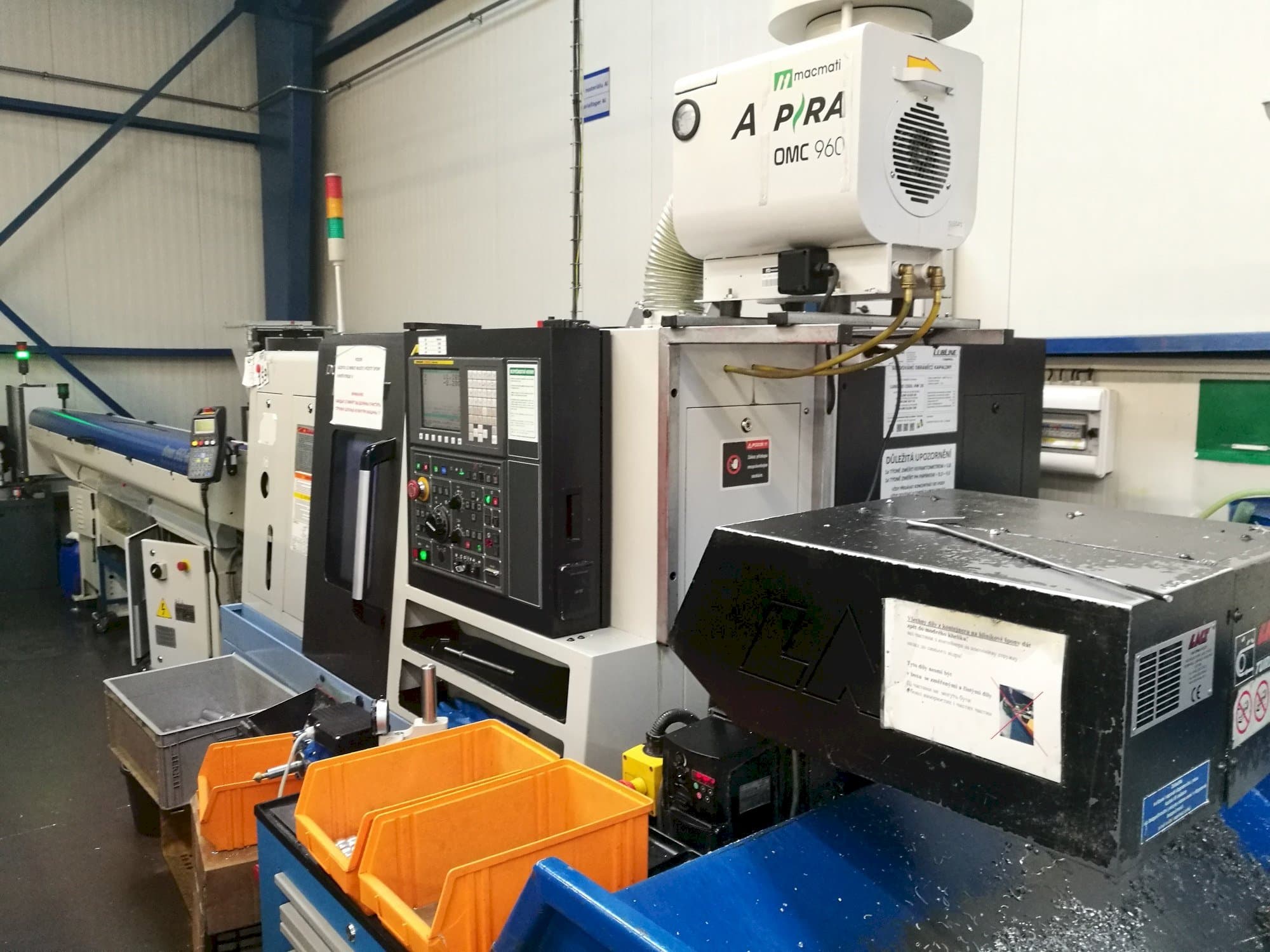 Front view of Doosan Lynx 220GA  machine