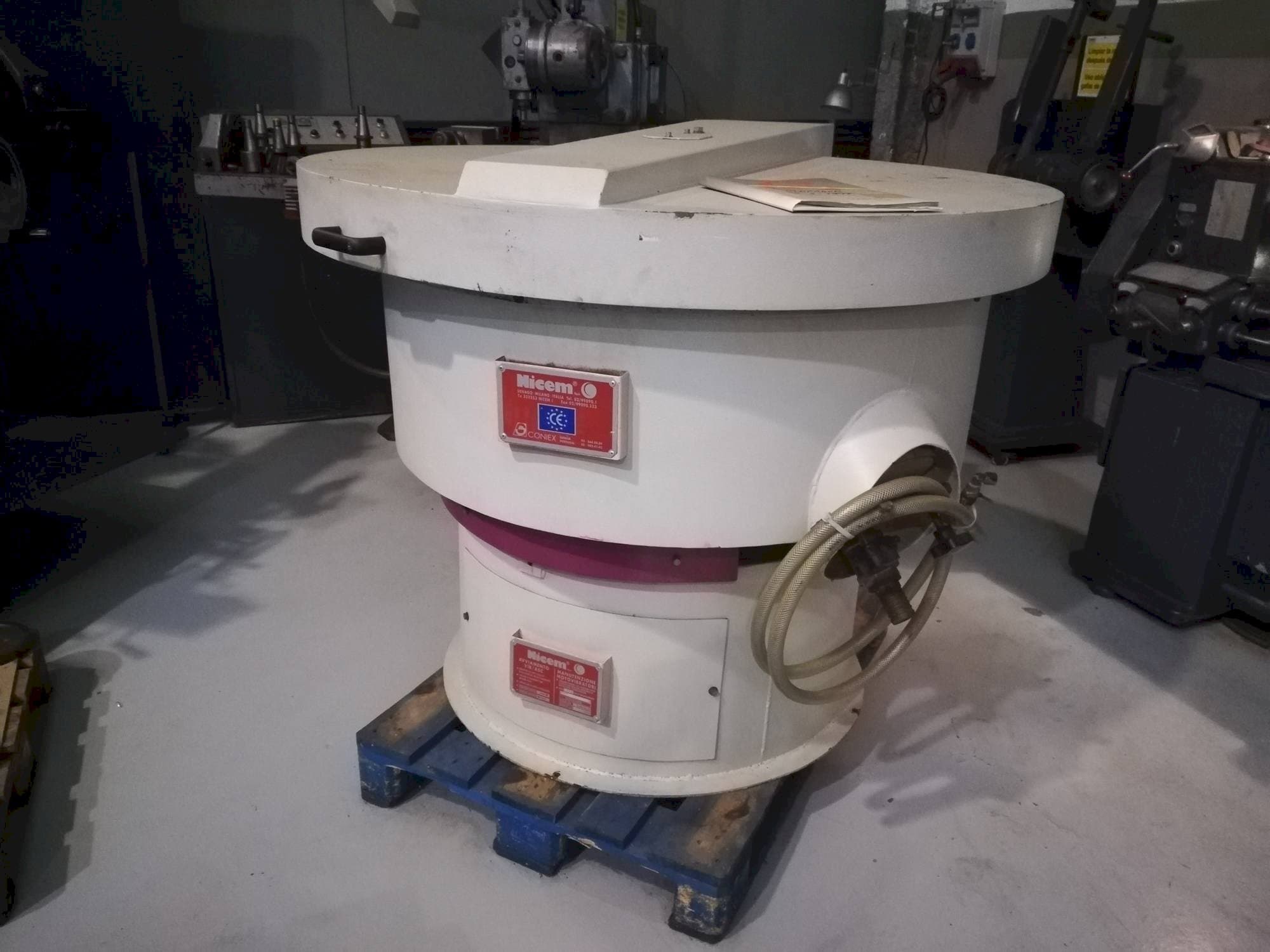 Front view of NICEM VIB 250 SM  machine