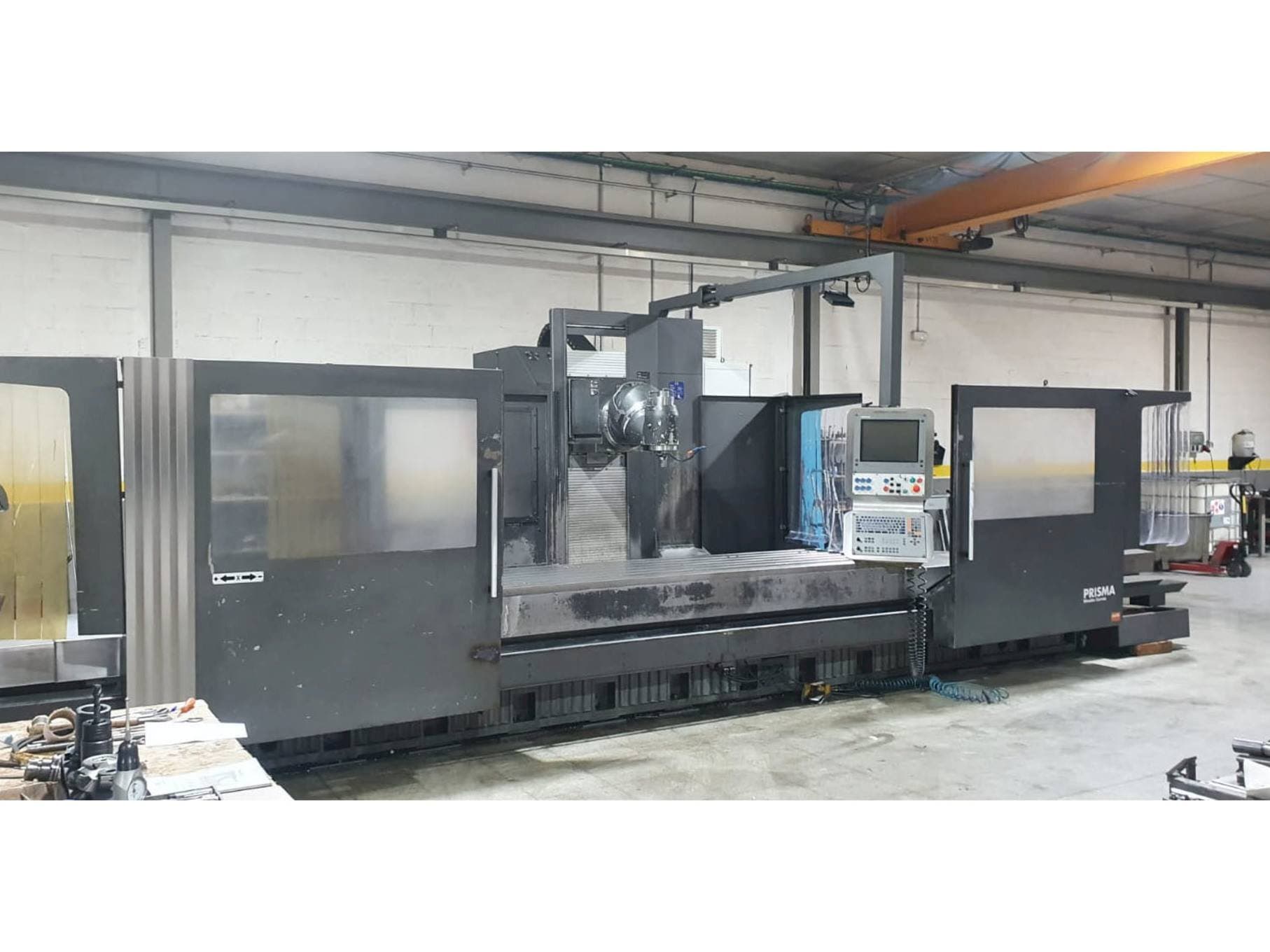 Front view of Correa Prisma 35  machine