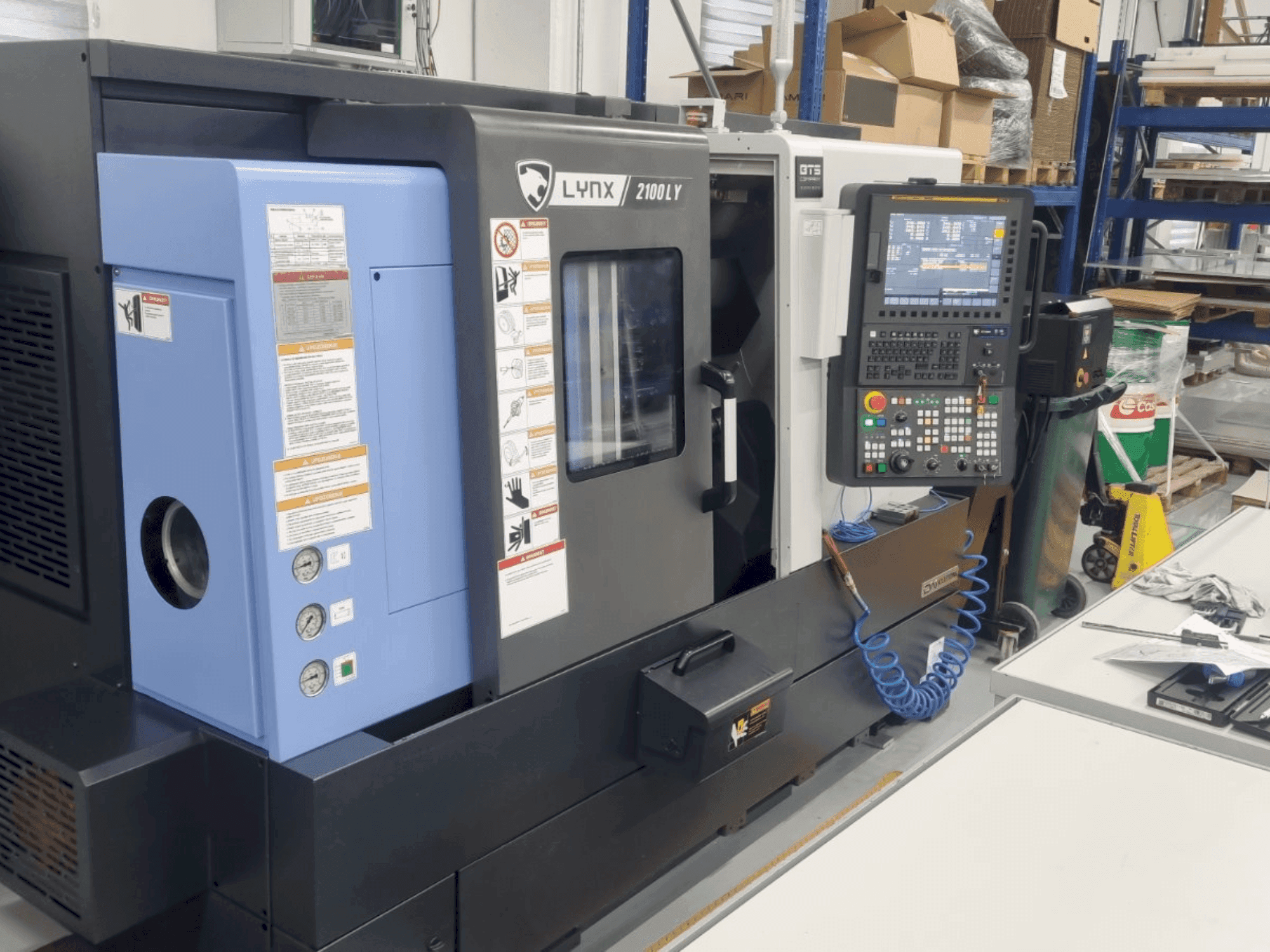 Front view of DN SOLUTIONS LYNX 2100 LYB  machine