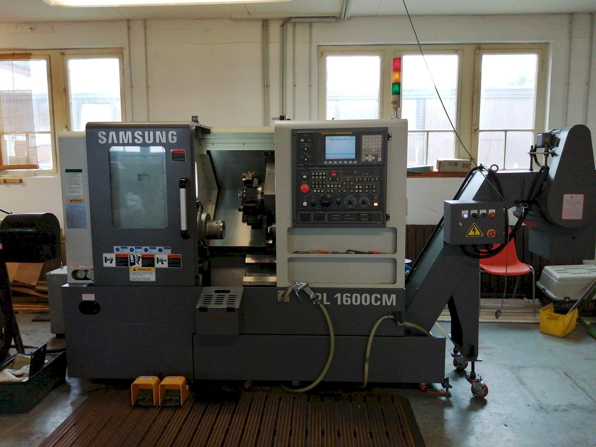 Front view of Samsung PL1600CM  machine