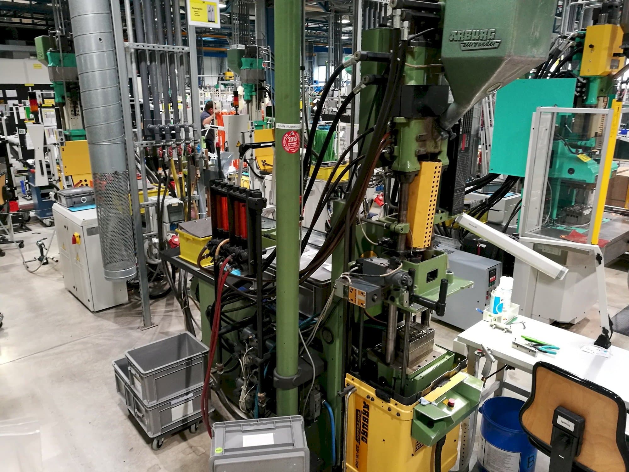 Front view of Arburg 221-75-350  machine