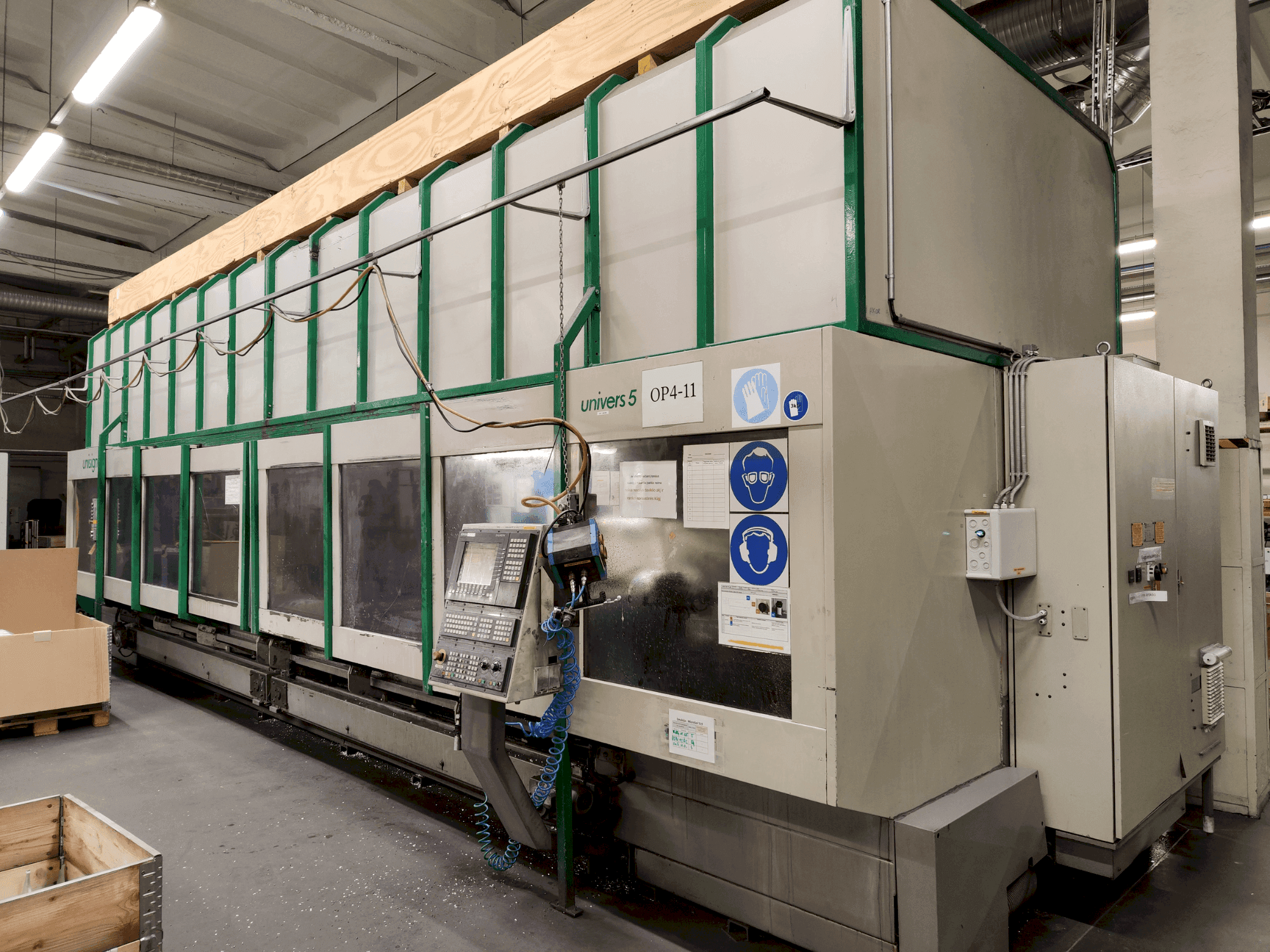 Front view of Unisign UNIVERS 5  machine