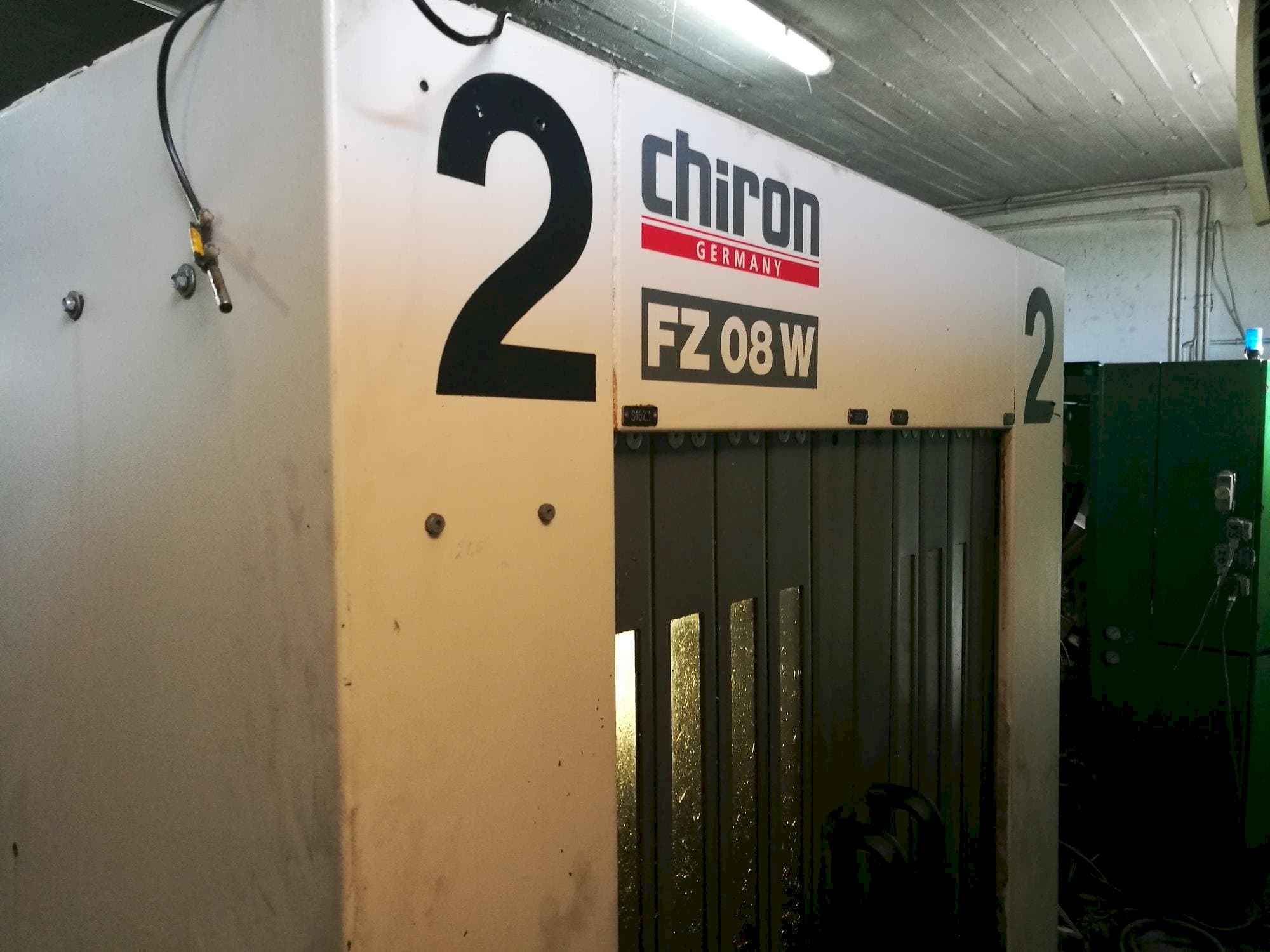 Front view of CHIRON FZ 08 W  machine