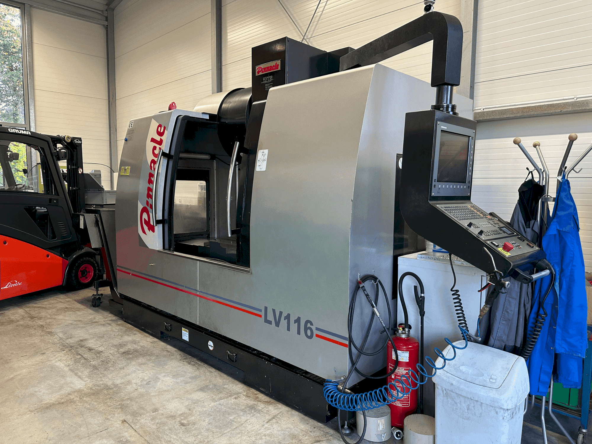 Front view of Pinnacle LV116  machine