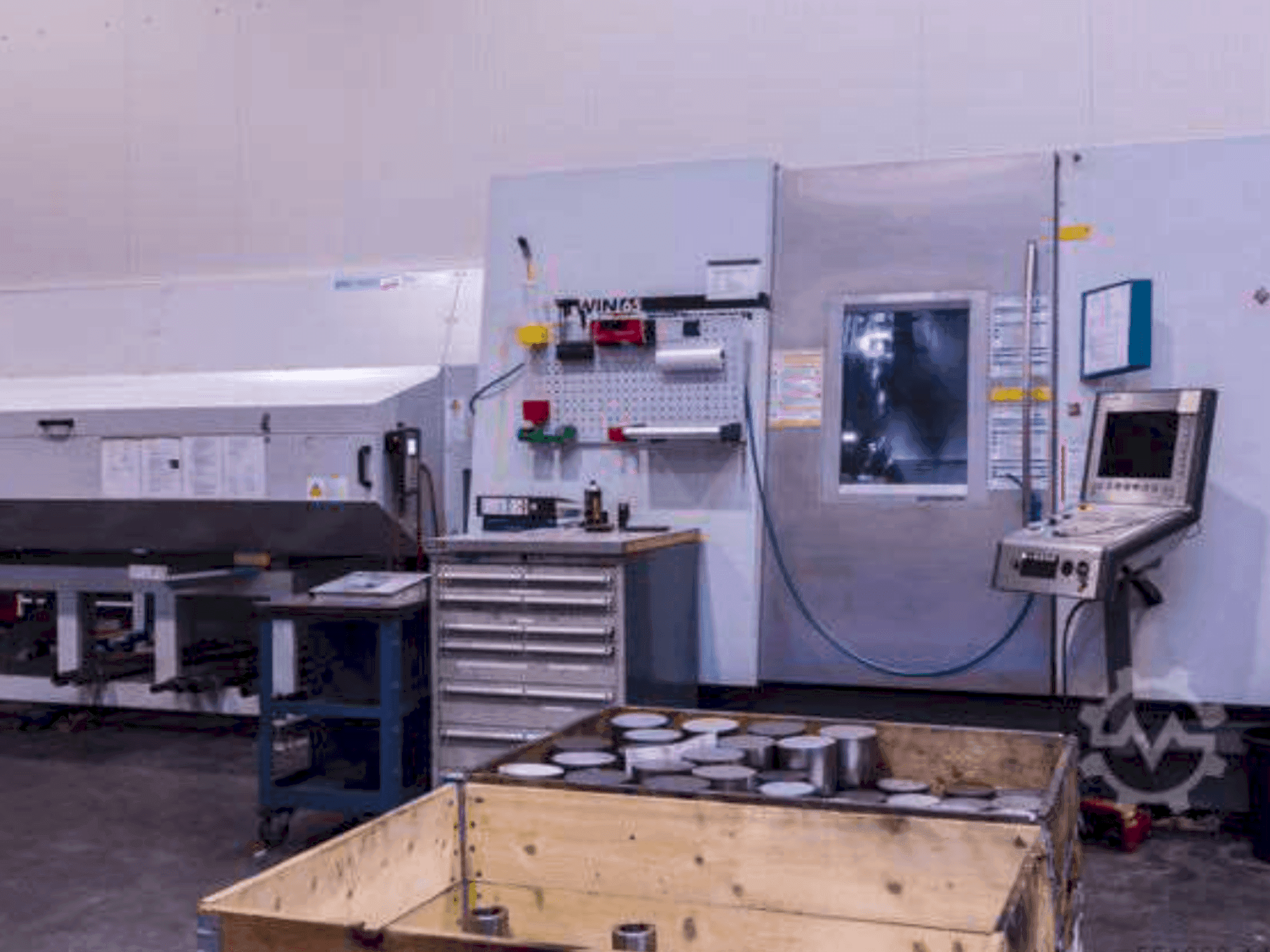 Front view of DMG Gildemeister Twin 65 (2004)  machine