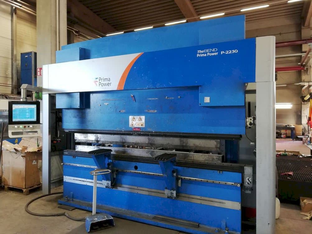 Right view of Prima Power P-2230 Machine