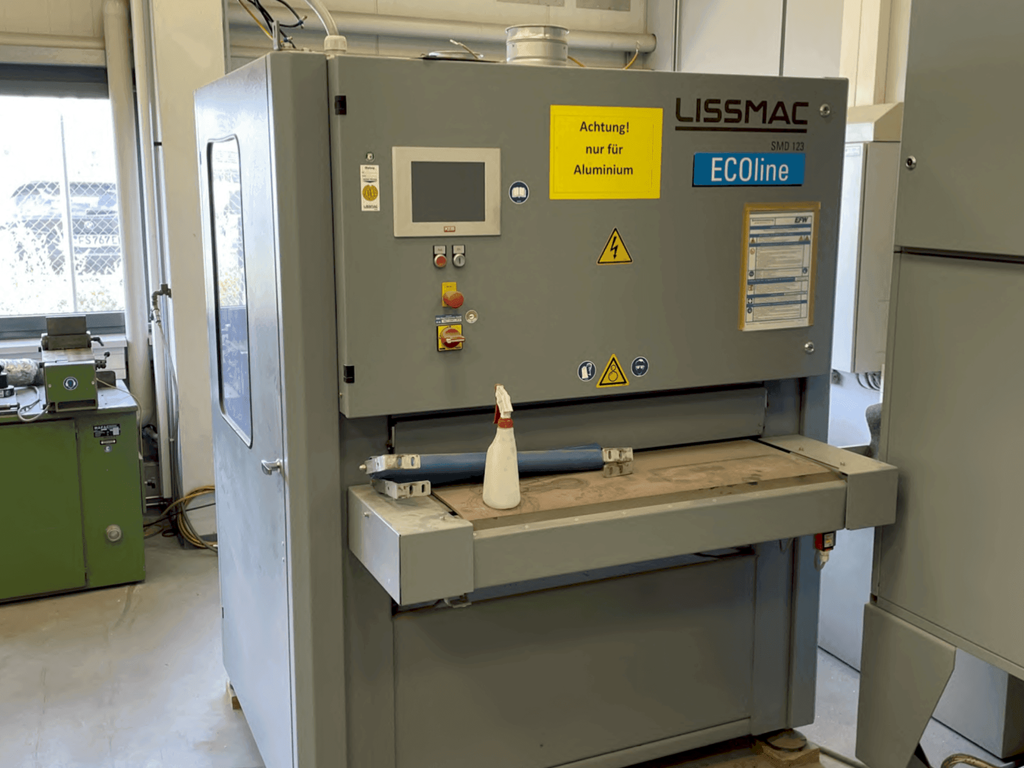 Front view of LISSMAC SMD 123 RE  machine