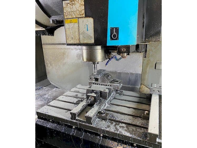 Front view of Hurco VMX42i  machine