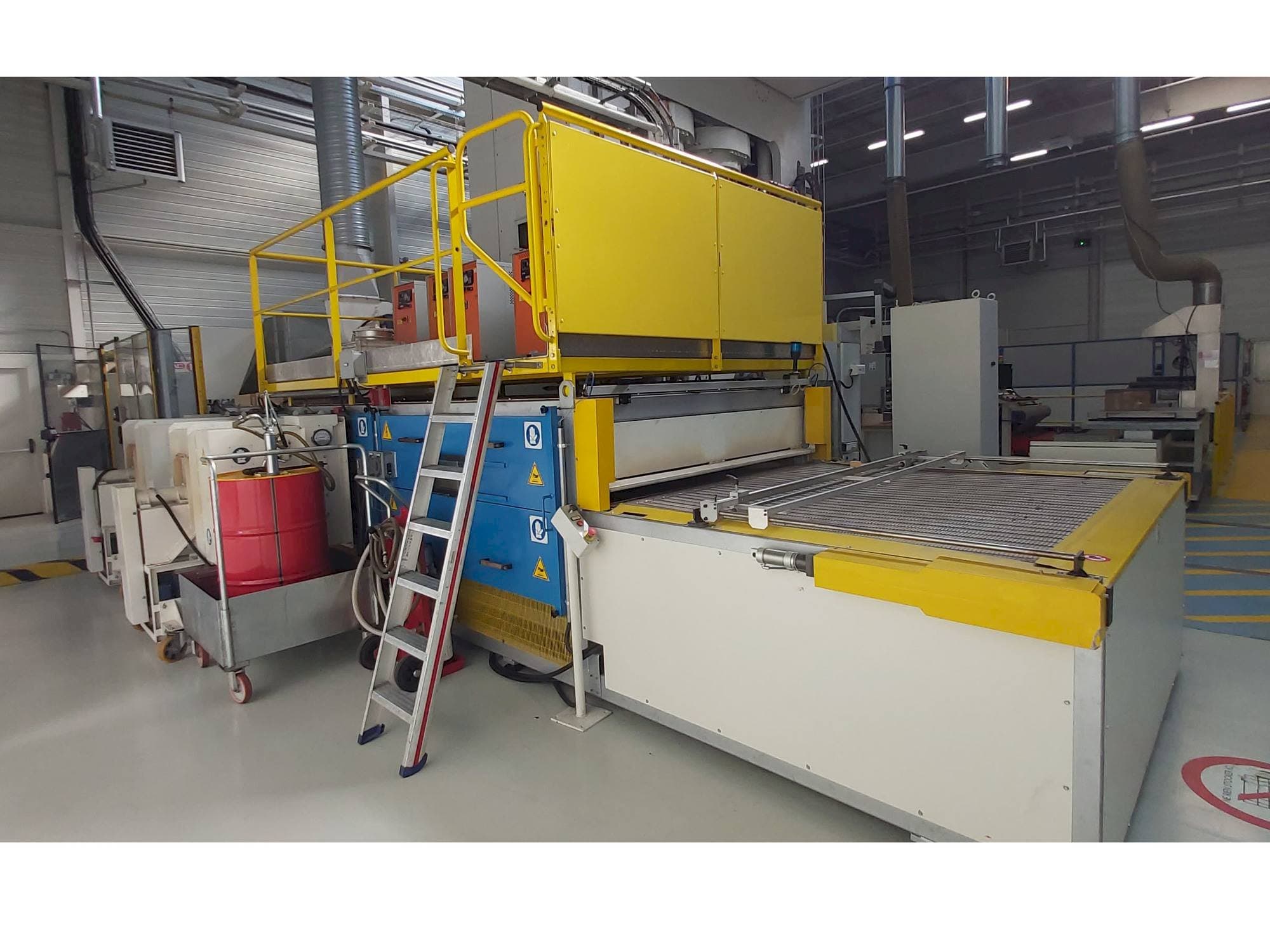 Front view of CANNON PRE PREG OVEN  machine