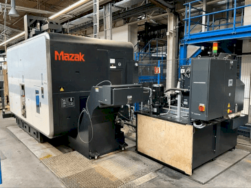 Front view of Mazak VARIAXIS i-700  machine