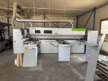 Front view of BIESSE Selco WN 2  machine