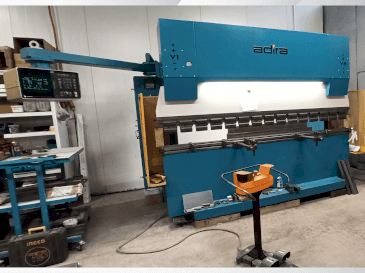 Front view of ADIRA QIH-11030 DNC CR  machine