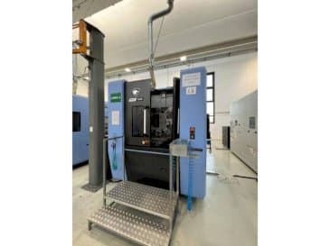 Front view of Doosan NHP 5000 machine