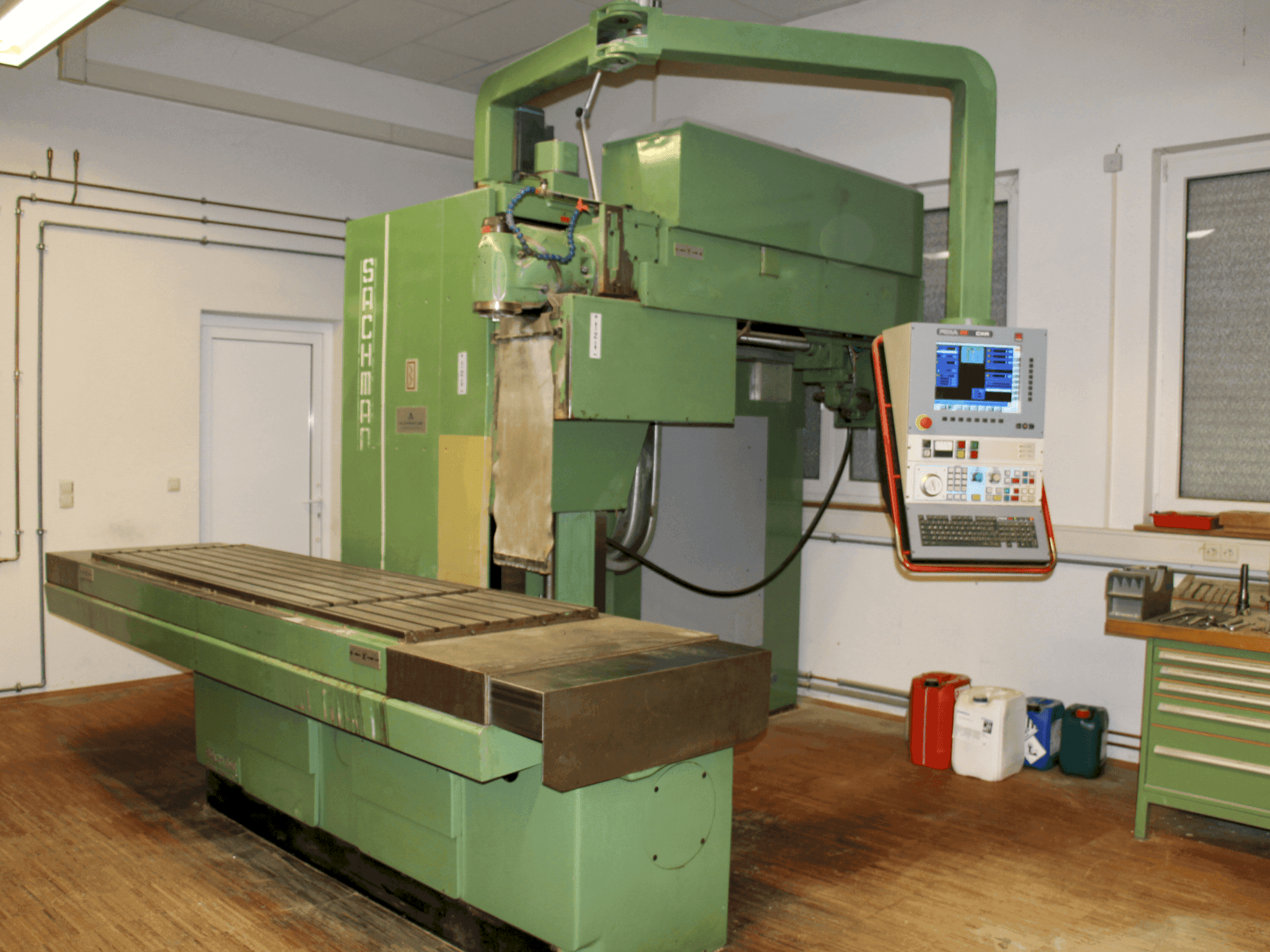 Front view of SACHMAN RP3CC (1990) machine