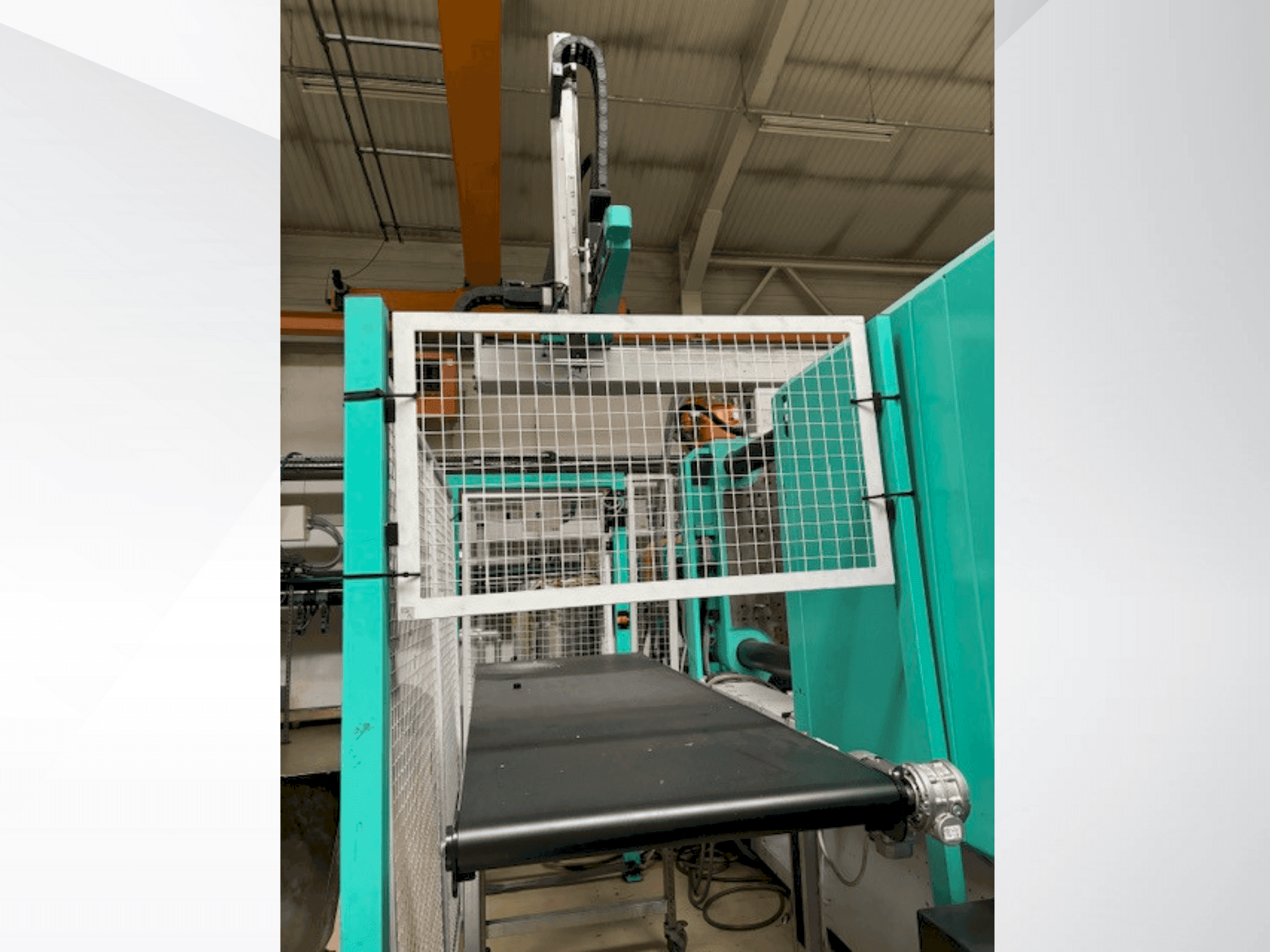 Front view of Arburg Allrounder 920S 4600-2100 machine