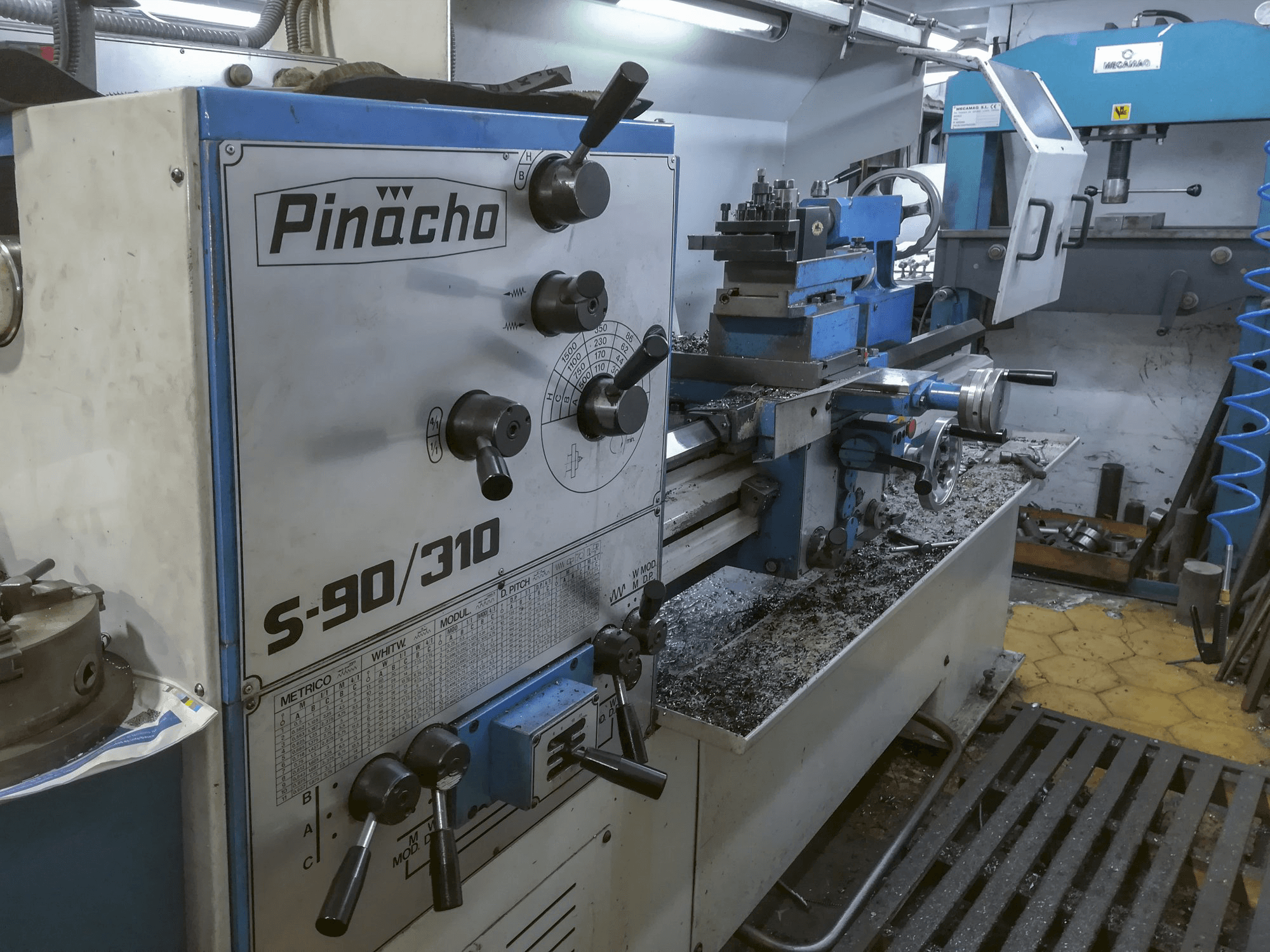 Left view 1 of Pinacho S-90/310 machine