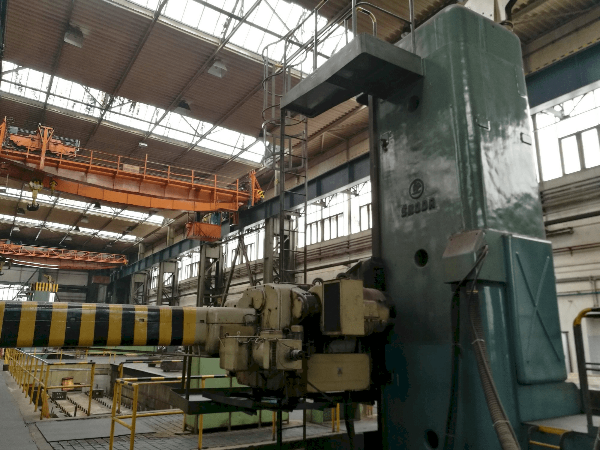 Front view of SKODA WDA 200 machine